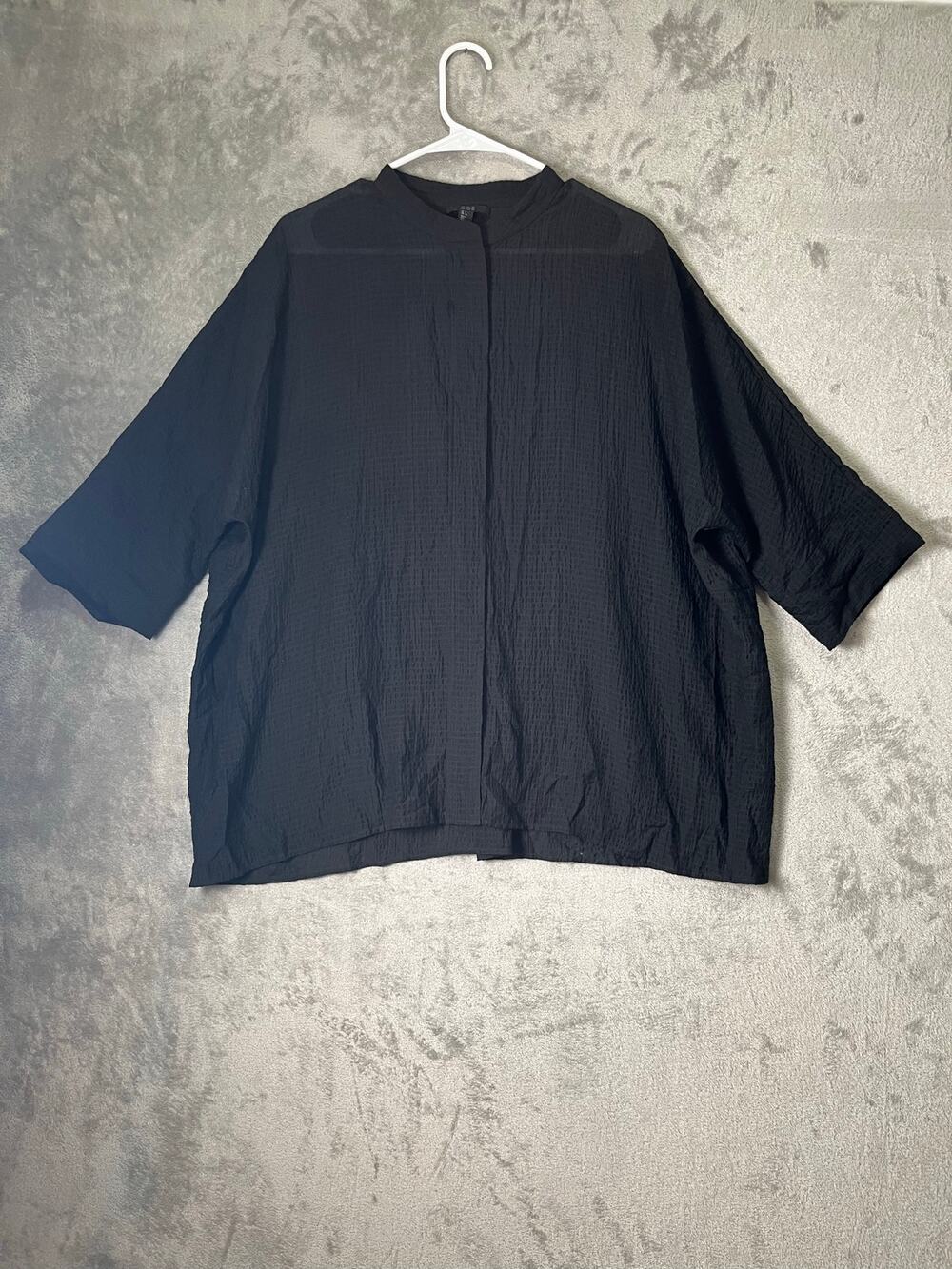 COS Seersucker Boxy Minimalist Half Sleeve Button Up Top Size Small Casual